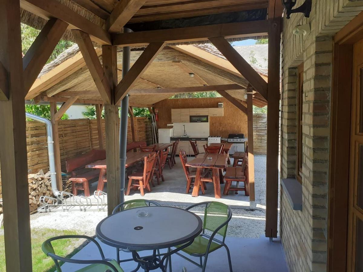 Lisztes Apartman Zamárdi Exteriér fotografie